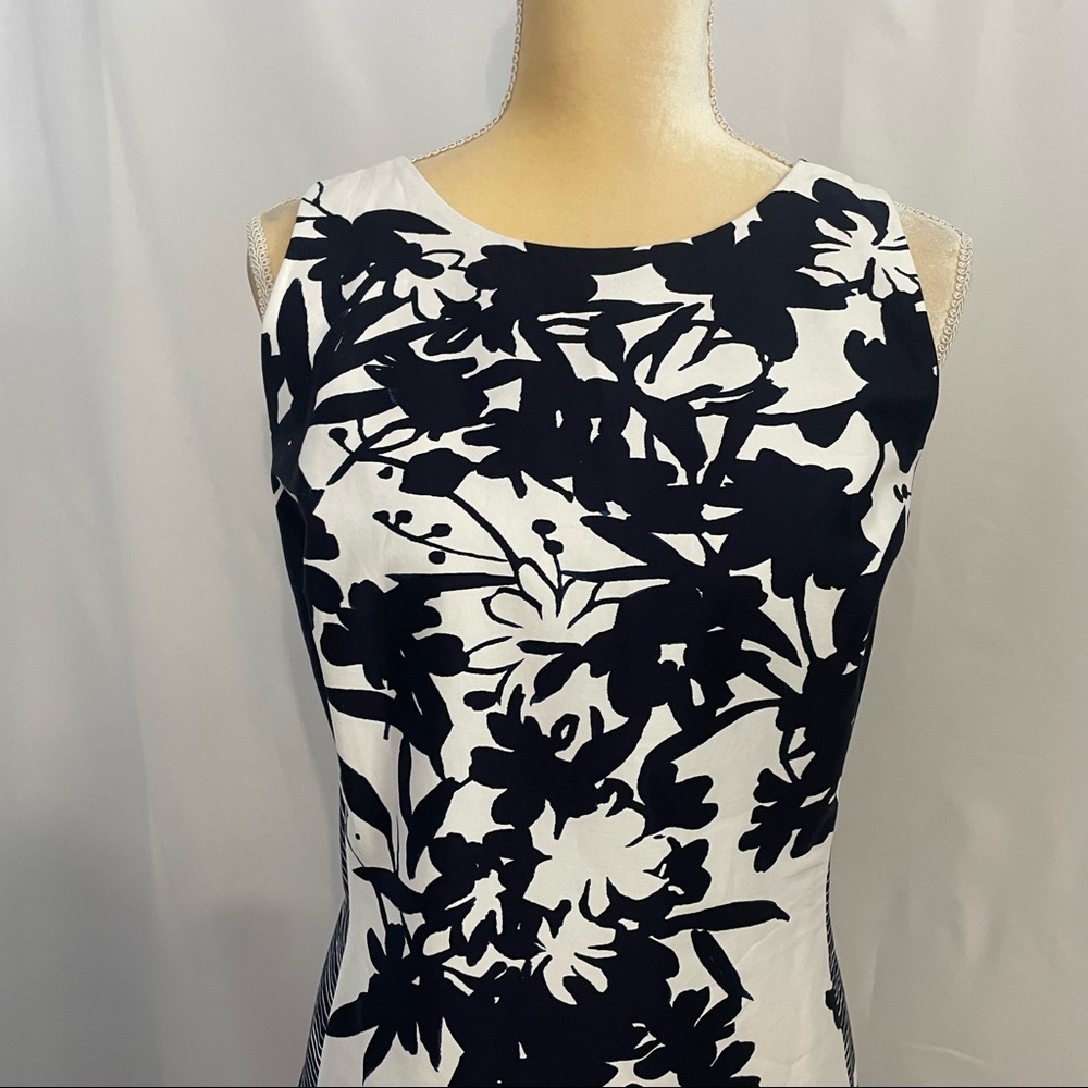 Lauren Ralph Lauren navy blue and white dress.  Size 14 - Picture 4 of 13